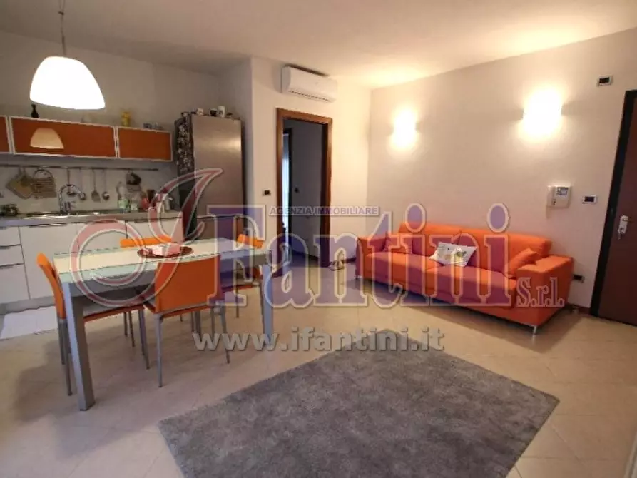 Immagine 6 di Appartamento in vendita  a Calderara Di Reno