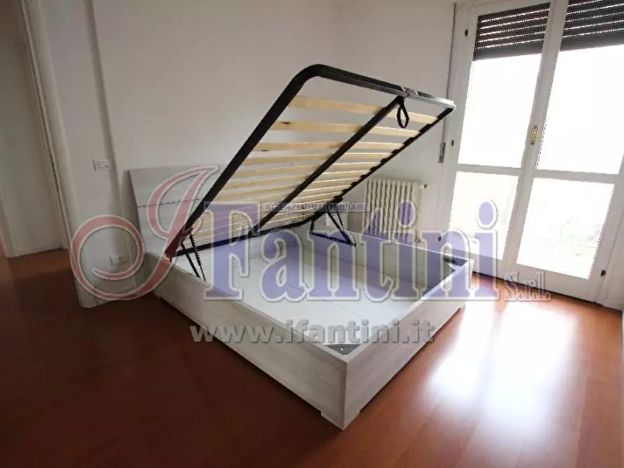 Immagine 14 di Appartamento in vendita  a Calderara Di Reno