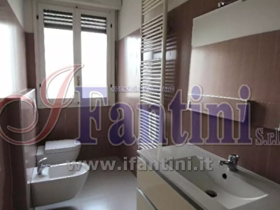 Immagine 18 di Appartamento in vendita  a Calderara Di Reno