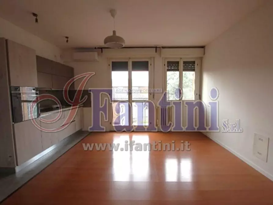 Immagine 5 di Appartamento in vendita  a Calderara Di Reno