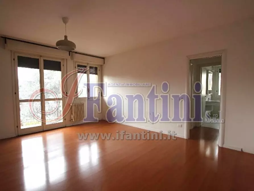 Immagine 6 di Appartamento in vendita  a Calderara Di Reno