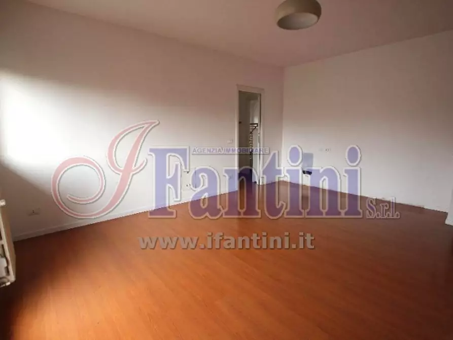 Immagine 7 di Appartamento in vendita  a Calderara Di Reno