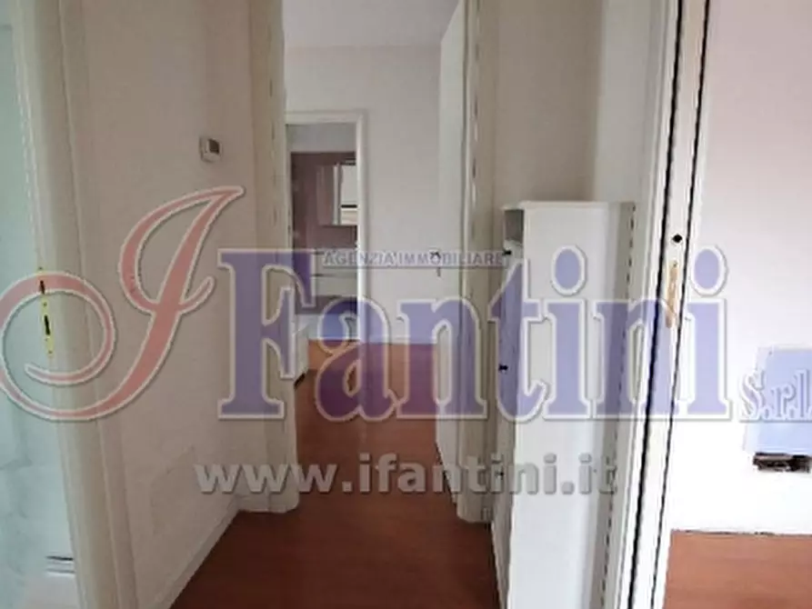 Immagine 10 di Appartamento in vendita  a Calderara Di Reno