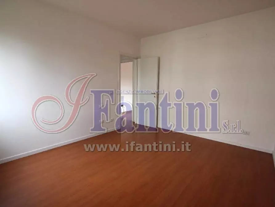 Immagine 11 di Appartamento in vendita  a Calderara Di Reno