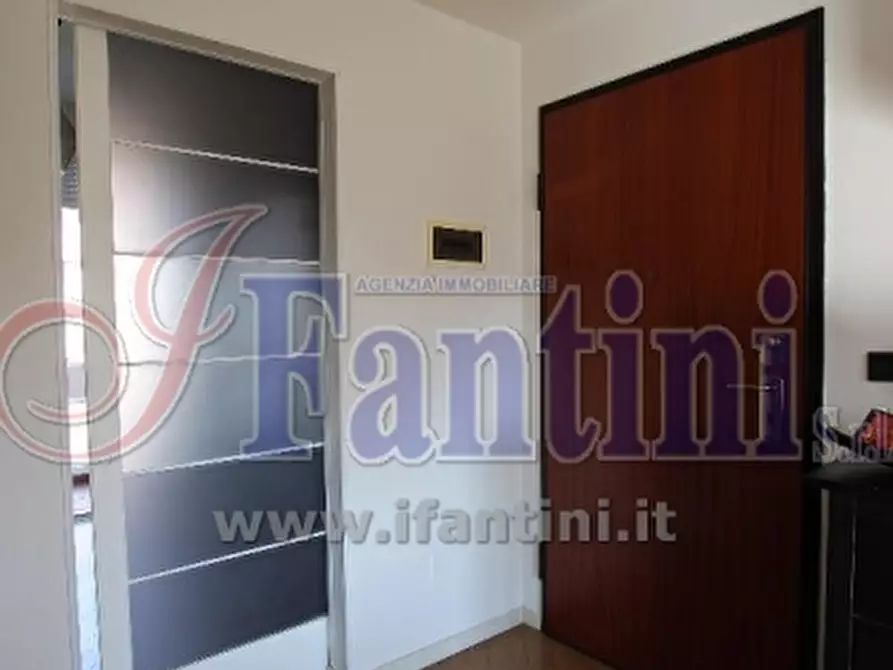 Immagine 2 di Appartamento in vendita  in VIA GRAMSCI 30 a Calderara Di Reno