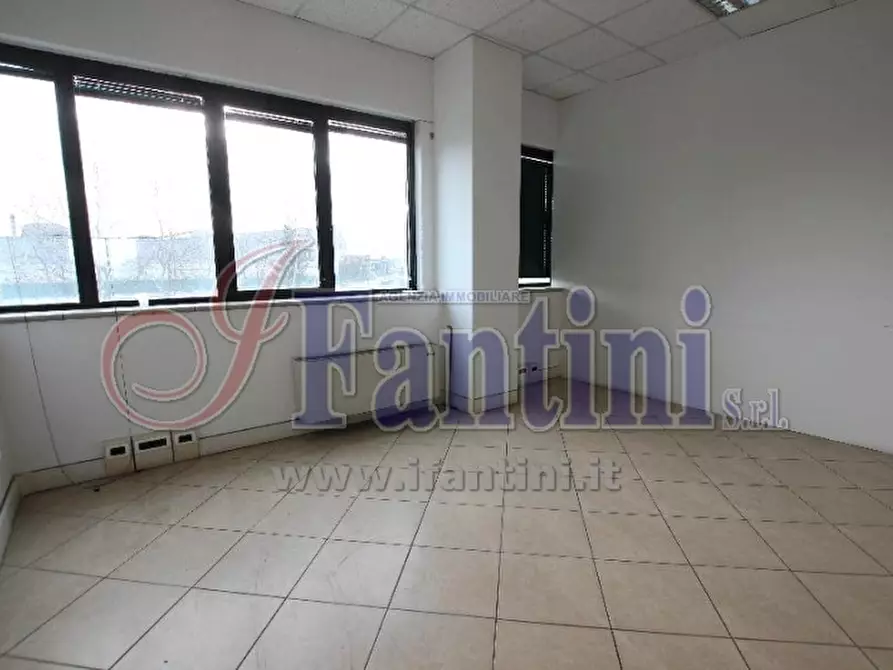 Immagine 36 di Capannone industriale in affitto  a Calderara Di Reno