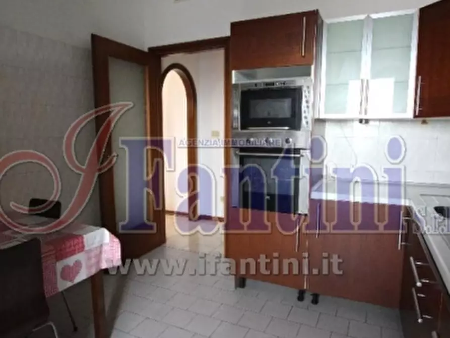 Immagine 13 di Appartamento in vendita  a Calderara Di Reno