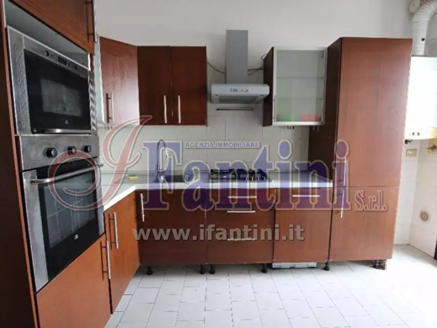 Immagine 10 di Appartamento in vendita  a Calderara Di Reno