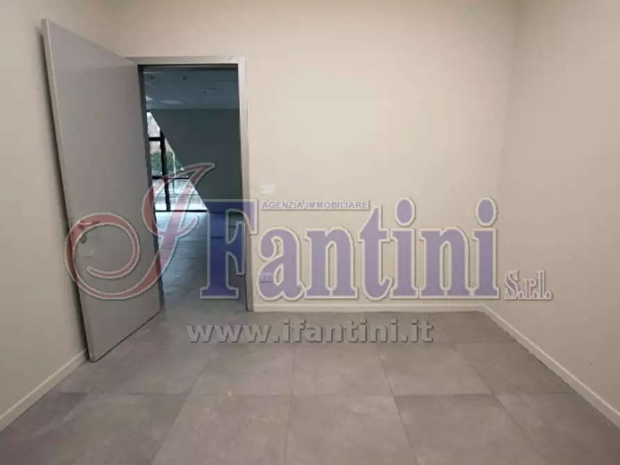 Immagine 12 di Licenza in affitto  in VIA GUGLIELMO MARCONI 9 a Ferrara