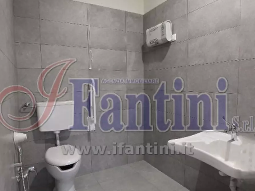 Immagine 19 di Licenza in affitto  in VIA GUGLIELMO MARCONI 9 a Ferrara