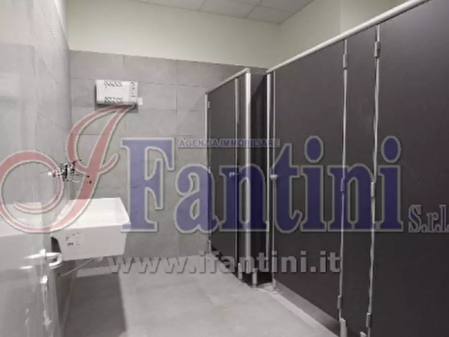 Immagine 20 di Licenza in affitto  in VIA GUGLIELMO MARCONI 9 a Ferrara