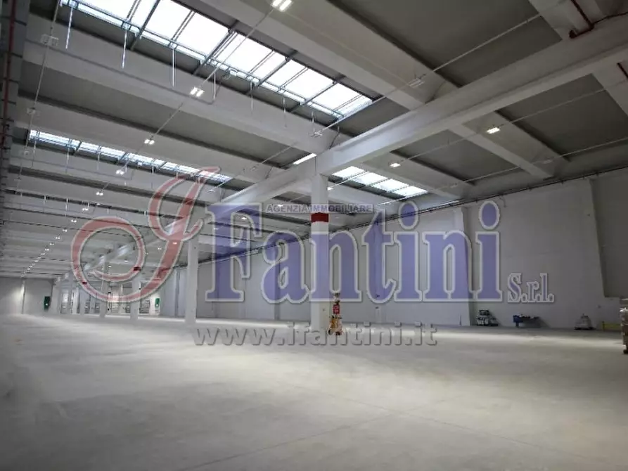 Immagine 22 di Licenza in affitto  in VIA GUGLIELMO MARCONI 9 a Ferrara