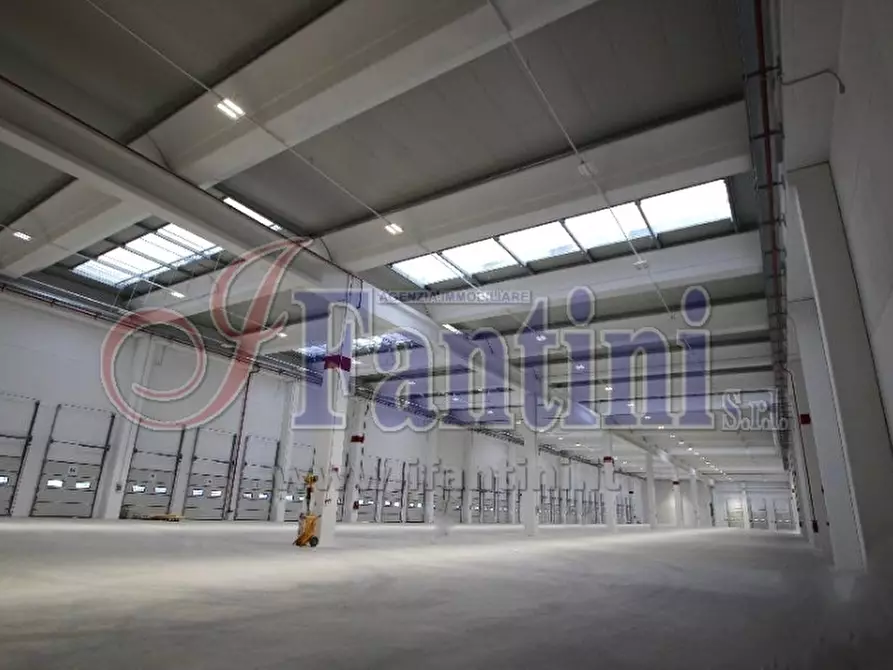 Immagine 23 di Licenza in affitto  in VIA GUGLIELMO MARCONI 9 a Ferrara