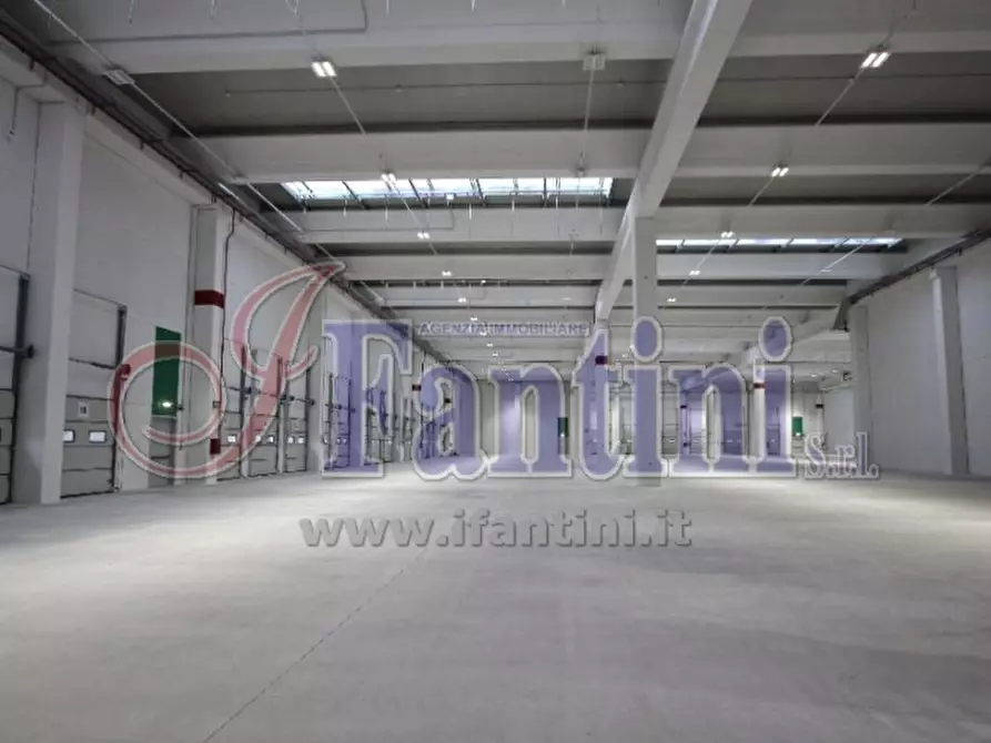 Immagine 24 di Licenza in affitto  in VIA GUGLIELMO MARCONI 9 a Ferrara