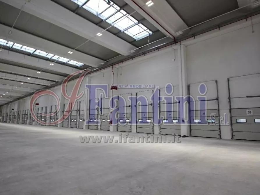 Immagine 25 di Licenza in affitto  in VIA GUGLIELMO MARCONI 9 a Ferrara