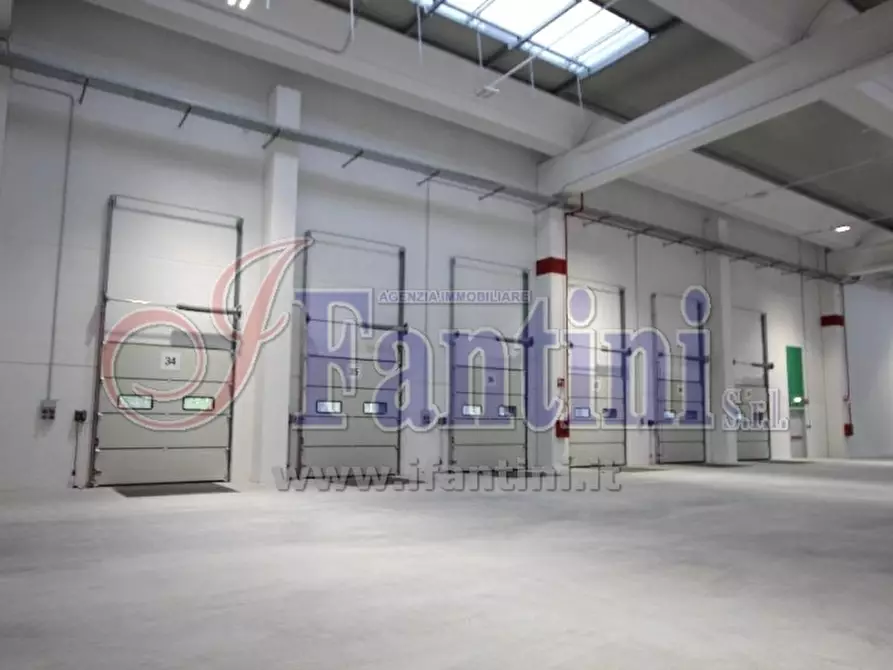 Immagine 26 di Licenza in affitto  in VIA GUGLIELMO MARCONI 9 a Ferrara