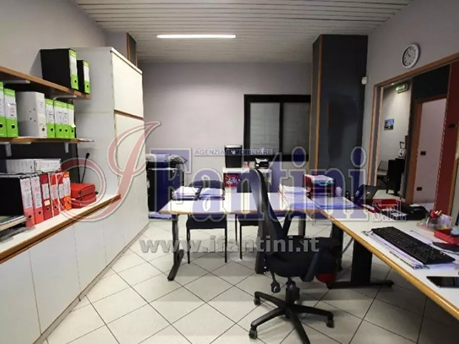 Immagine 10 di Capannone industriale in vendita  in VIA TOGLIATTI a Imola