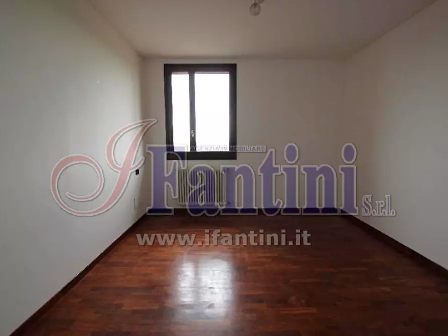 Immagine 31 di Casa semindipendente in vendita  in VIA LONGAROLA 42 a Sala Bolognese