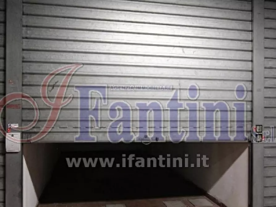 Immagine 6 di Box auto in affitto  a Bologna