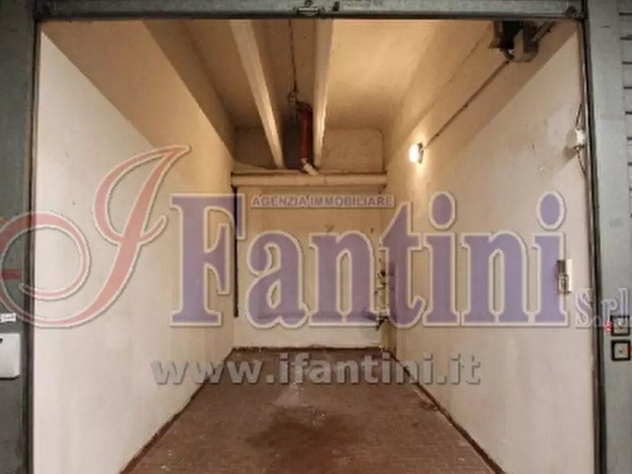 Immagine 7 di Box auto in affitto  a Bologna