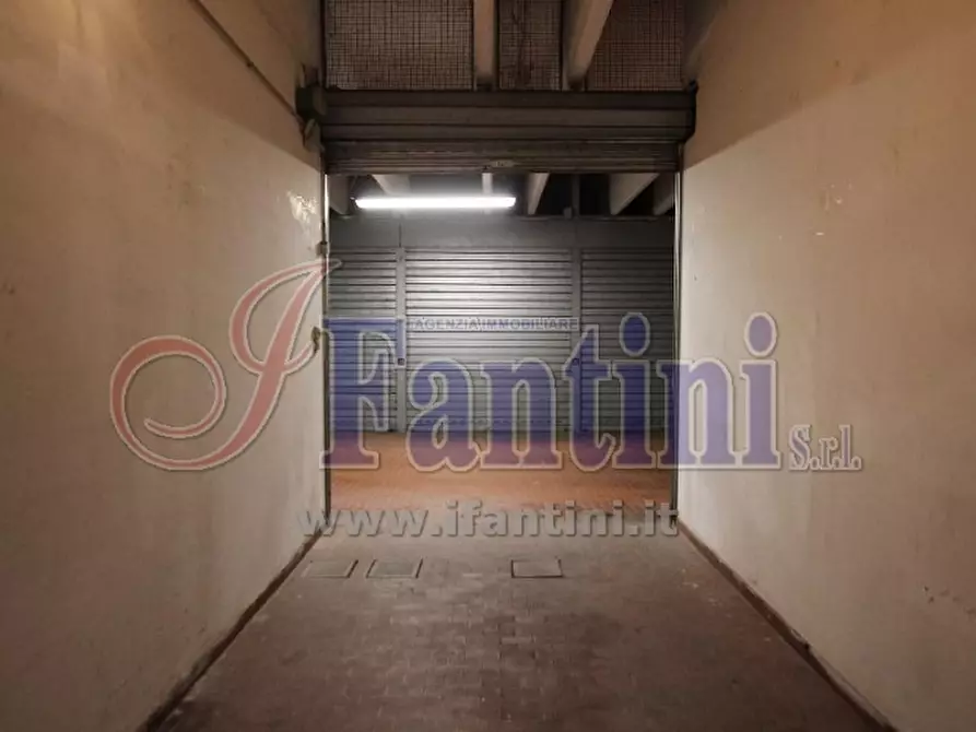 Immagine 8 di Box auto in affitto  a Bologna