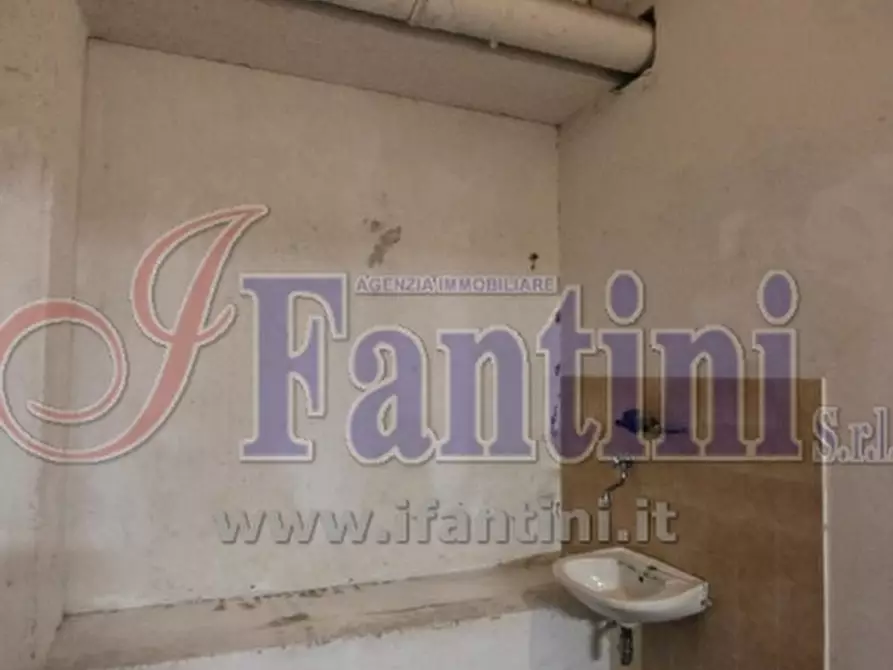 Immagine 10 di Box auto in affitto  a Bologna