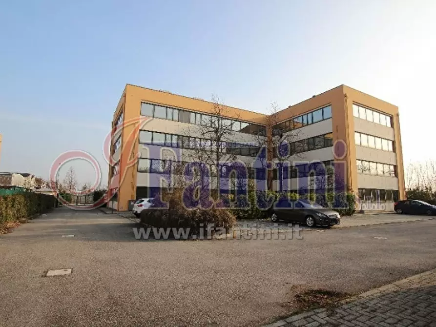 Immagine 2 di Ufficio in affitto  in VIA COLLODI 1 a Calderara Di Reno