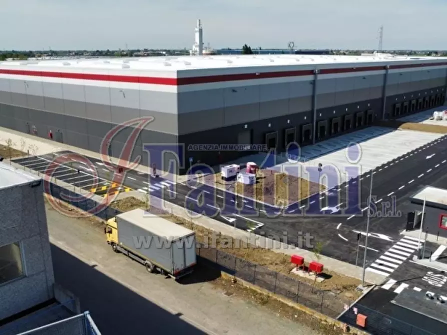 Immagine 4 di Capannone industriale in affitto  a Sala Bolognese