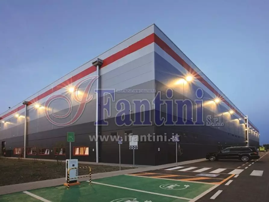 Immagine 6 di Capannone industriale in affitto  a Sala Bolognese