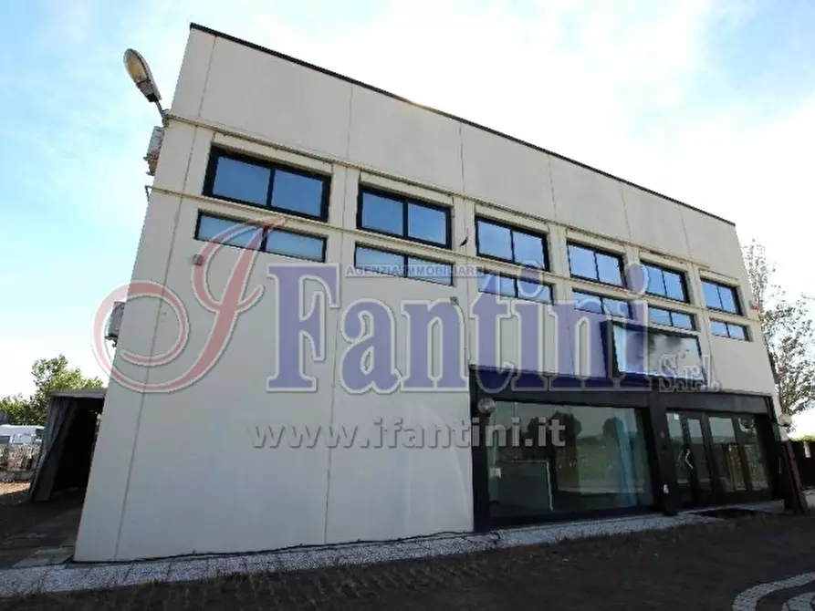Immagine 2 di Capannone industriale in vendita  in VIA DEL CERCHIO 1 a Calderara Di Reno