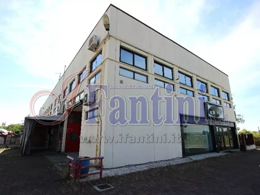 Immagine 3 di Capannone industriale in vendita  in VIA DEL CERCHIO 1 a Calderara Di Reno