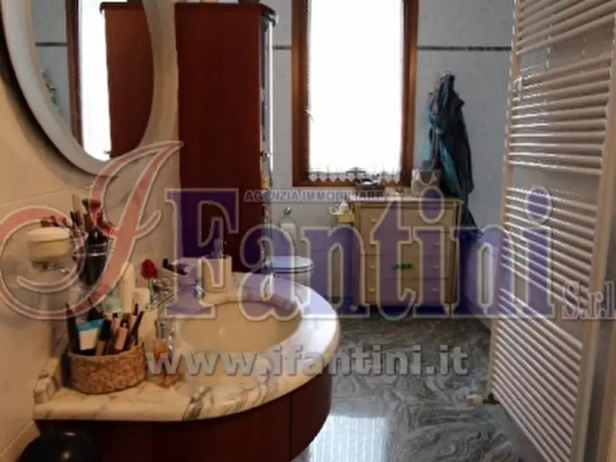 Immagine 11 di Appartamento in vendita  in VIA TORRETTA 4 a Calderara Di Reno