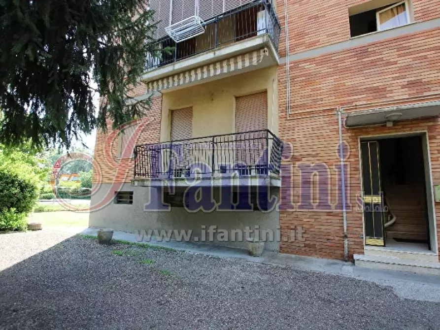 Immagine 3 di Appartamento in vendita  a Calderara Di Reno