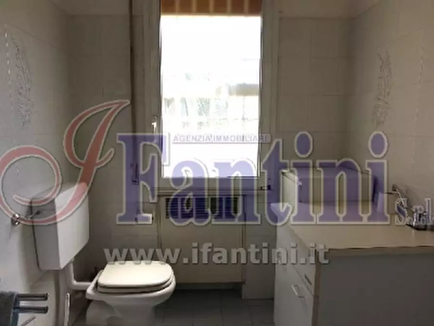 Immagine 19 di Appartamento in vendita  a Calderara Di Reno