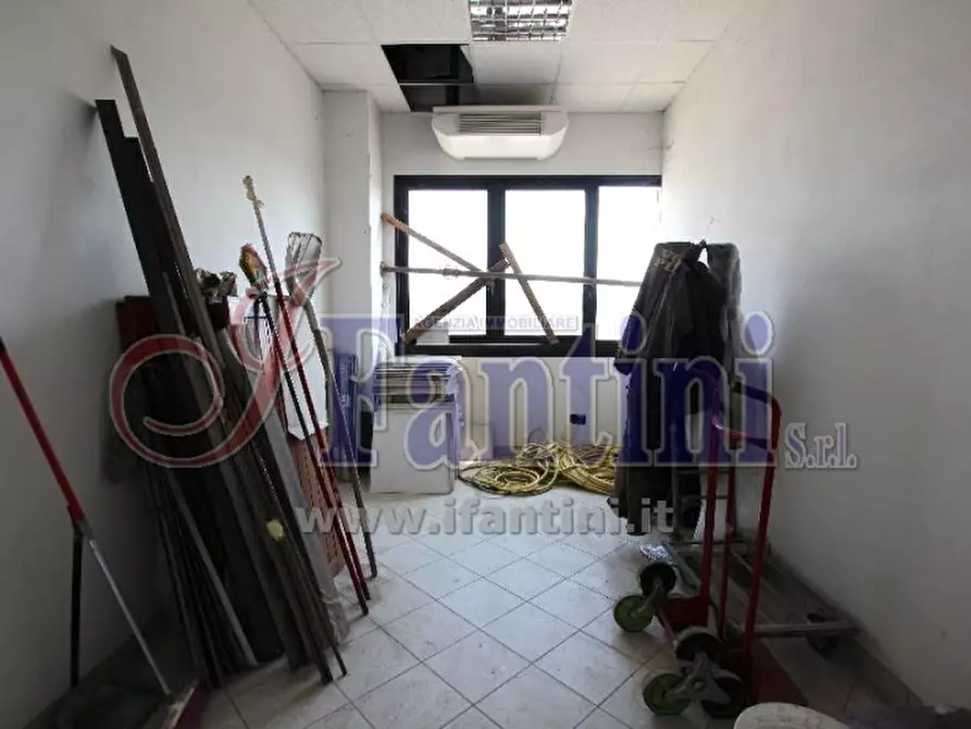 Immagine 19 di Magazzino in affitto  a Zola Predosa