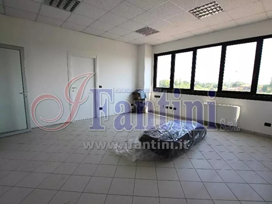 Immagine 23 di Magazzino in affitto  a Zola Predosa
