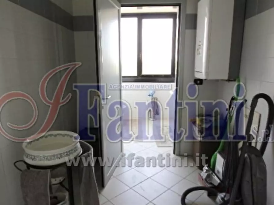 Immagine 28 di Magazzino in affitto  a Zola Predosa