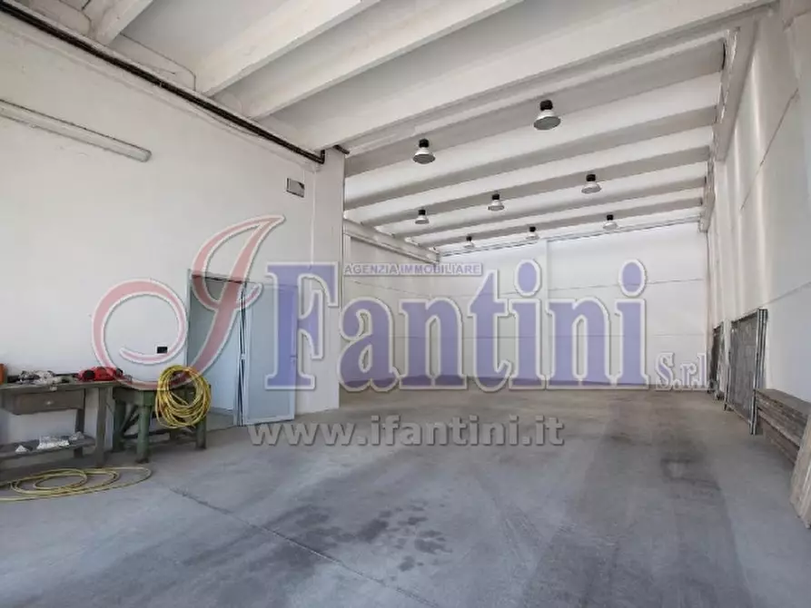 Immagine 5 di Magazzino in affitto  a Zola Predosa