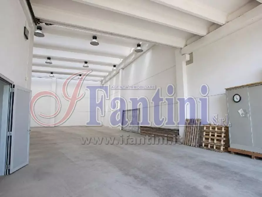 Immagine 6 di Magazzino in affitto  a Zola Predosa