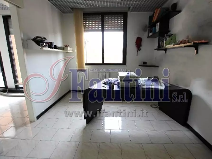 Immagine 12 di Ufficio in vendita  a Calderara Di Reno