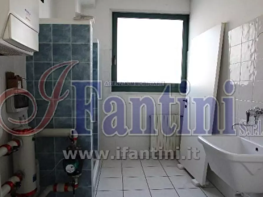 Immagine 10 di Ufficio in affitto  in VIA DEI BERSAGLIERI 140010 a Sala Bolognese