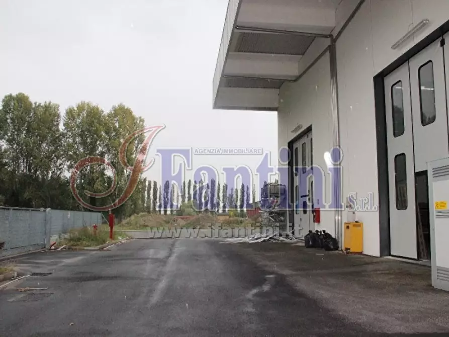 Immagine 9 di Capannone industriale in vendita  a Sala Bolognese