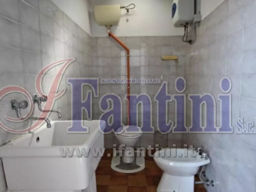 Immagine 10 di Monolocale in affitto  a Castel San Pietro Terme