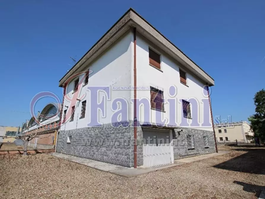 Immagine 4 di Appartamento in vendita  in via friuli 29 a Ozzano Dell'emilia