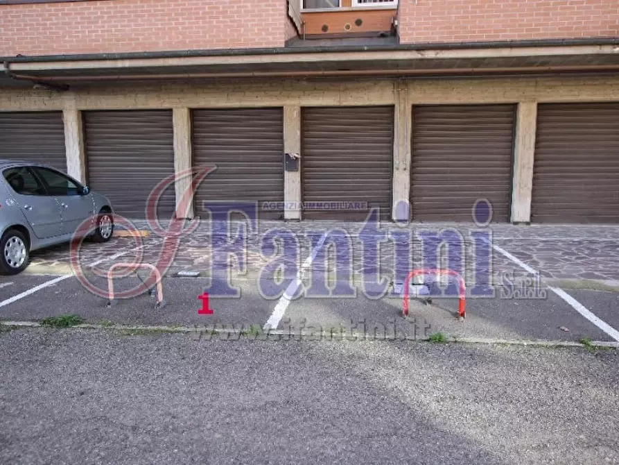 Immagine 2 di Posto auto in vendita  in VIA DON MINZONI 15 a Calderara Di Reno