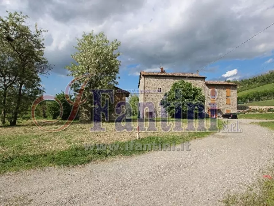 Immagine 1 di Casa semindipendente in vendita  in VIA ZANGARINI a Monte San Pietro