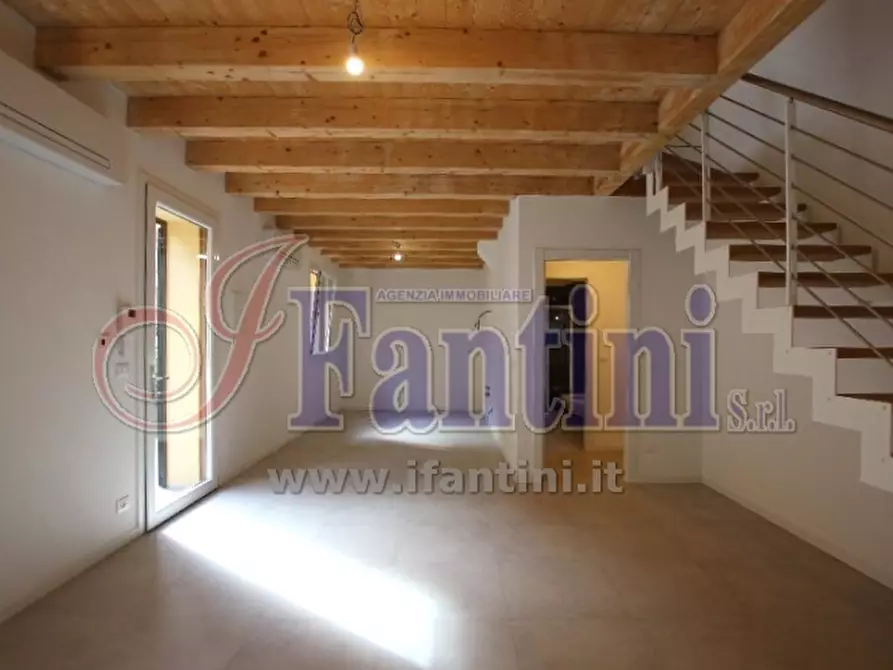 Immagine 1 di Appartamento in affitto  in VIA UGO BASSI 62 a Cento