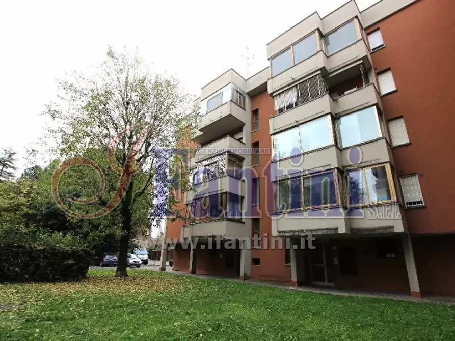 Immagine 1 di Appartamento in vendita  a Calderara Di Reno