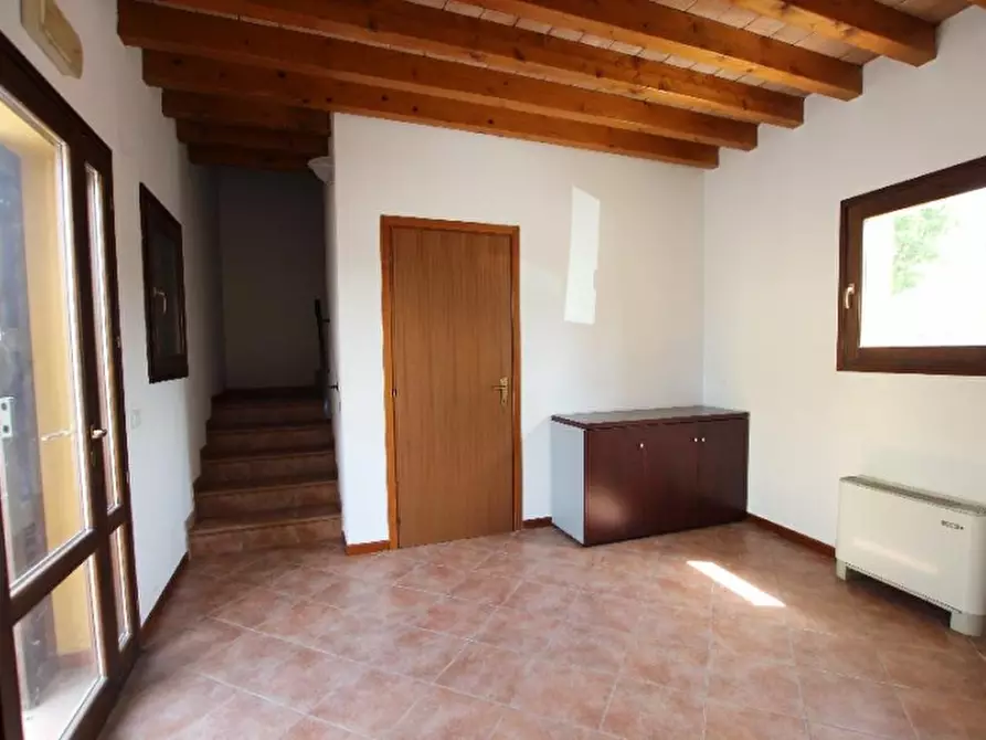 Immagine 1 di Ufficio in affitto  in VIA PRADAZZO a Calderara Di Reno