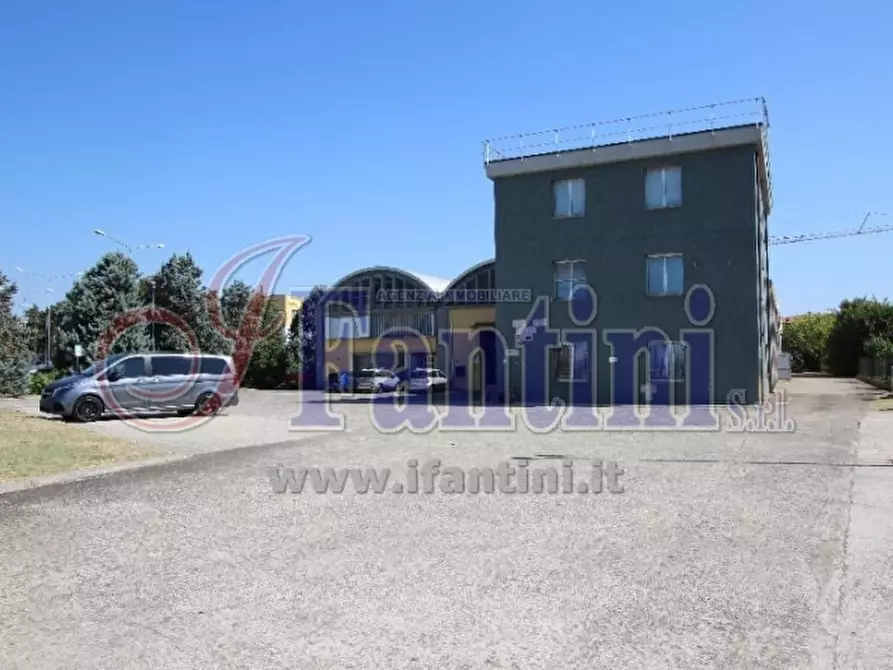 Immagine 1 di Capannone industriale in affitto  in VIA PERSICETANA a Sala Bolognese